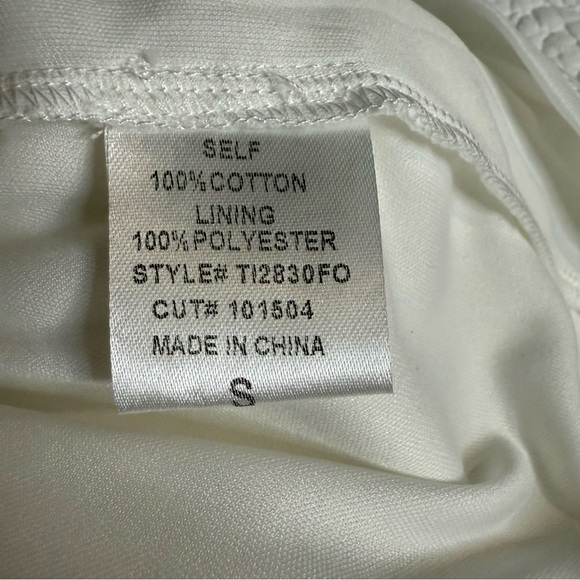 White Sleeveless Ruffled Crop Tank Top cotton - Picture 7 of 10